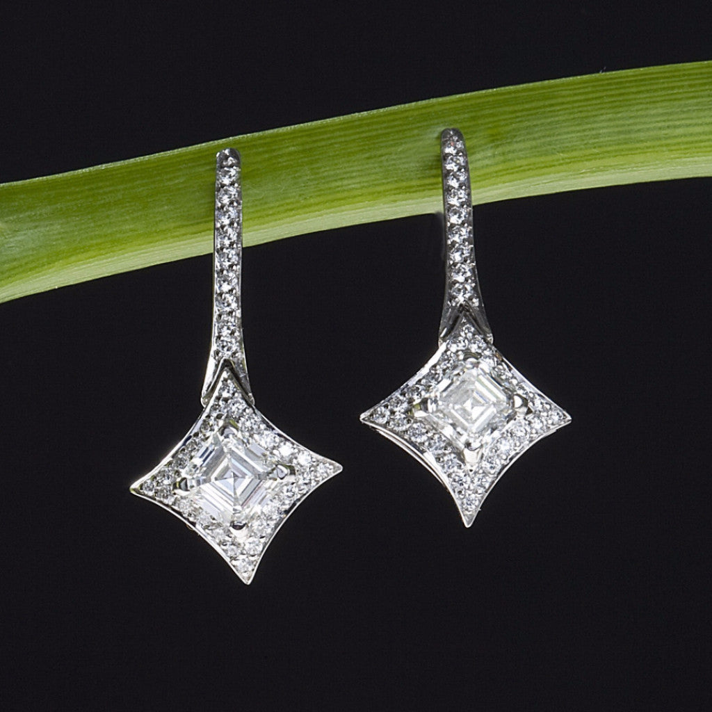Lazare Kaplan Platinum Diamond North Star Earrings