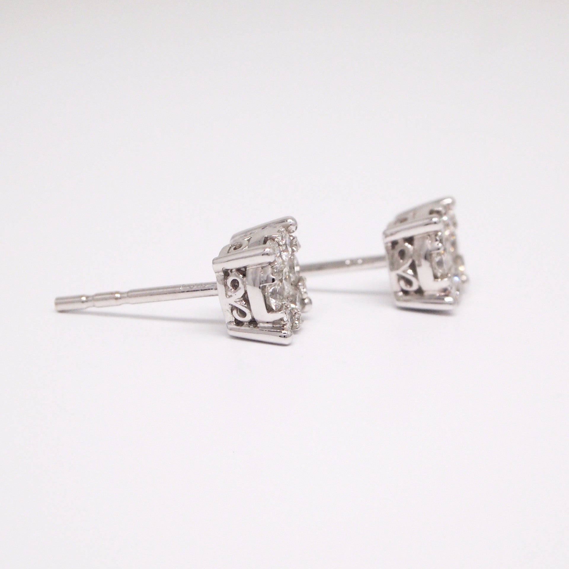 18K White Gold Invisible Set Diamond Composite Studs