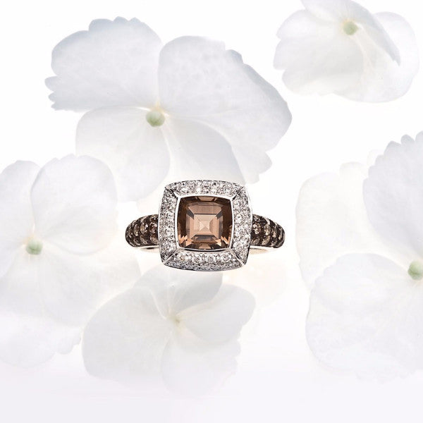 white gold ring with smoky quartz, chocolate and white diamonds