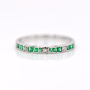 14K White Gold Emerald And Diamond Band