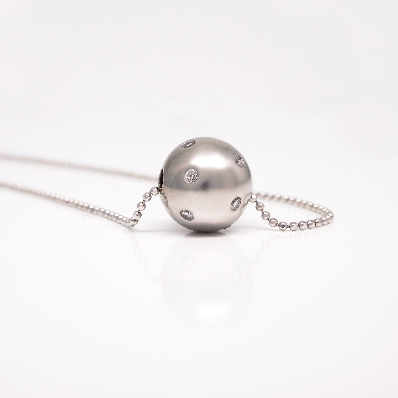 14K White Gold Diamond Necklace