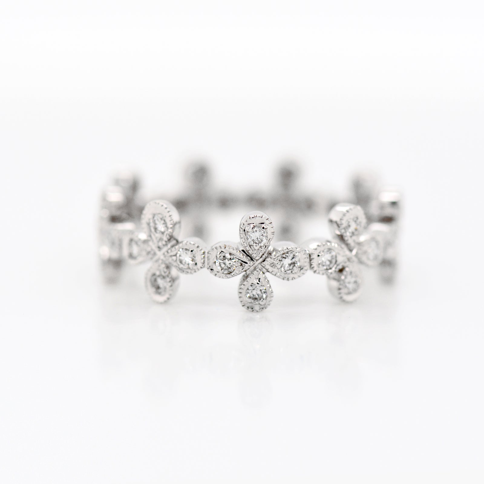 18K White Gold Flower Diamond Eternity Band