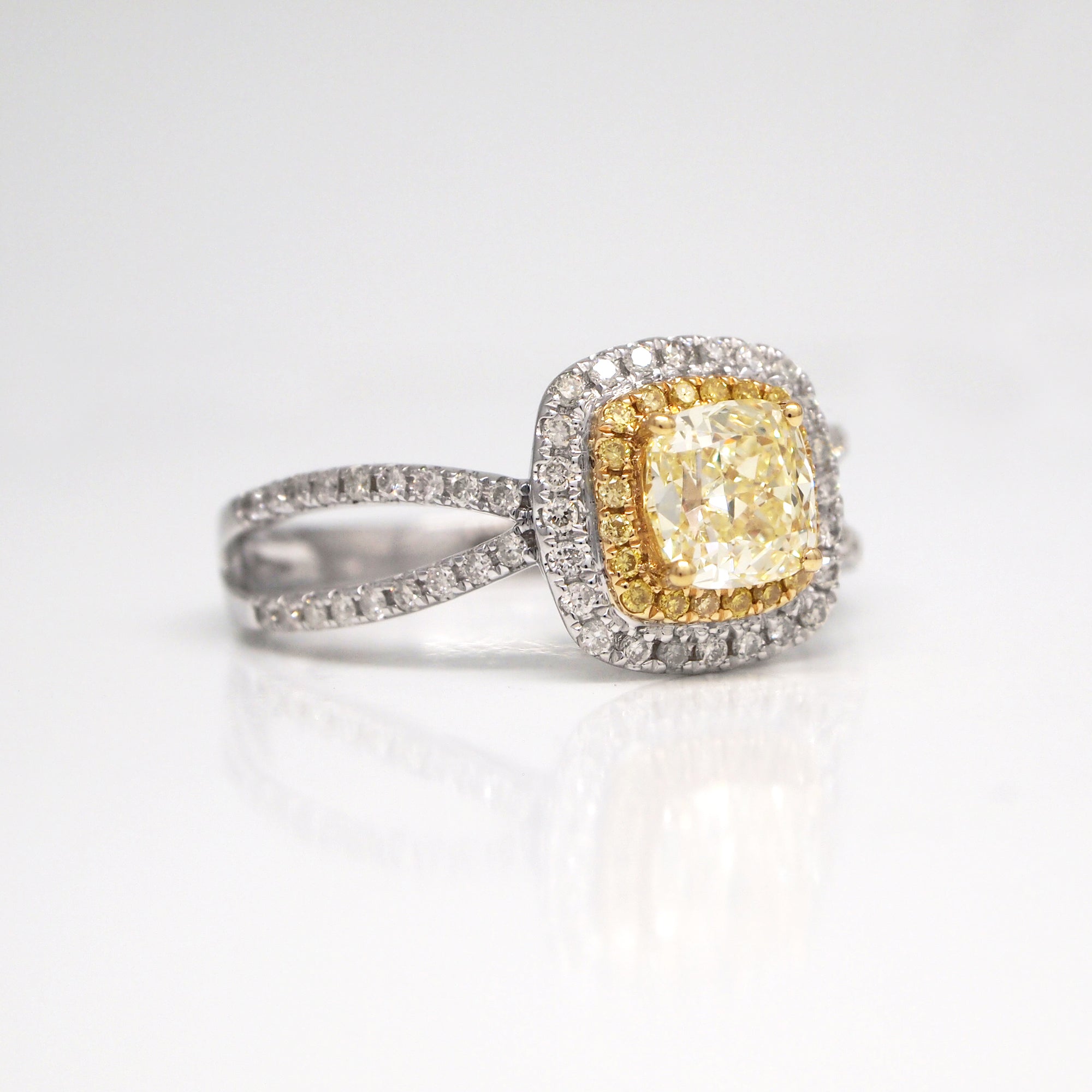 18K white gold split-shank yellow diamond engagement ring with GIA certificate 