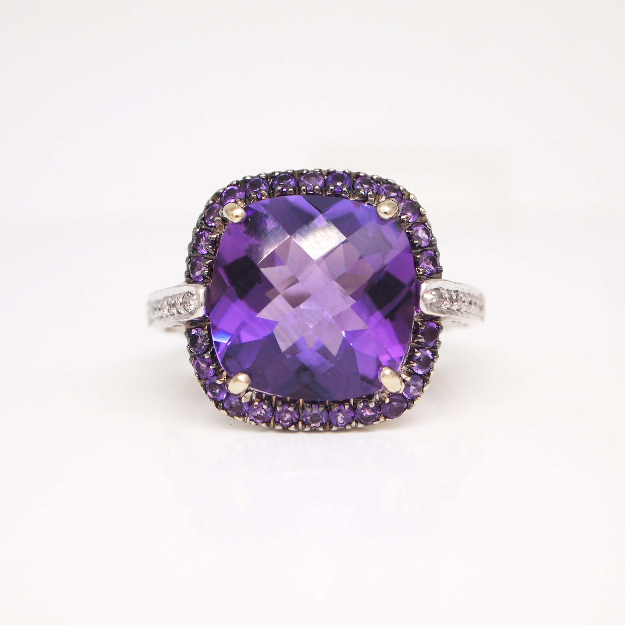 14K White Gold Amethyst And Diamond Ring