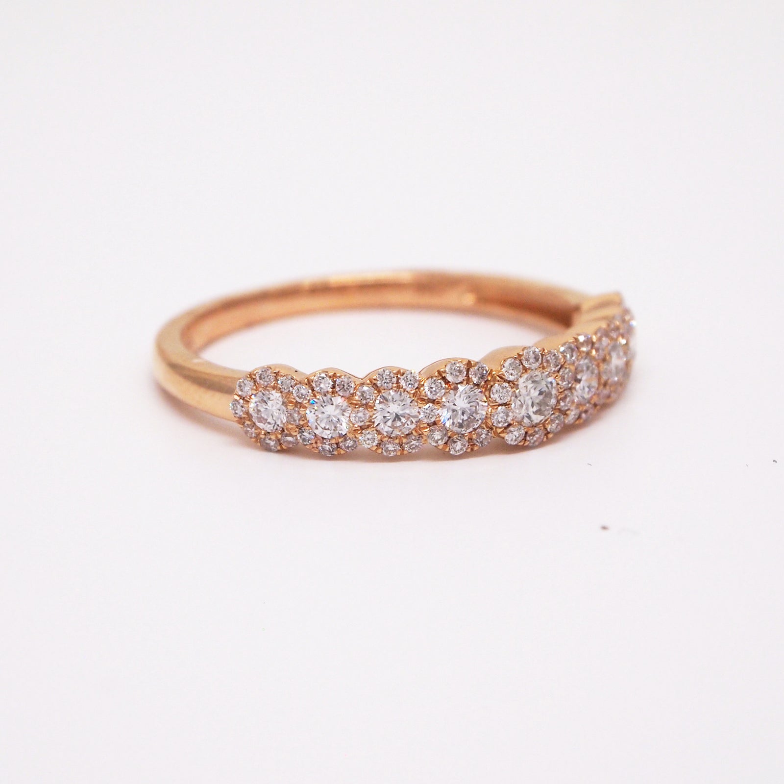 18K rose gold "Scalloped Halo" diamond wedding band