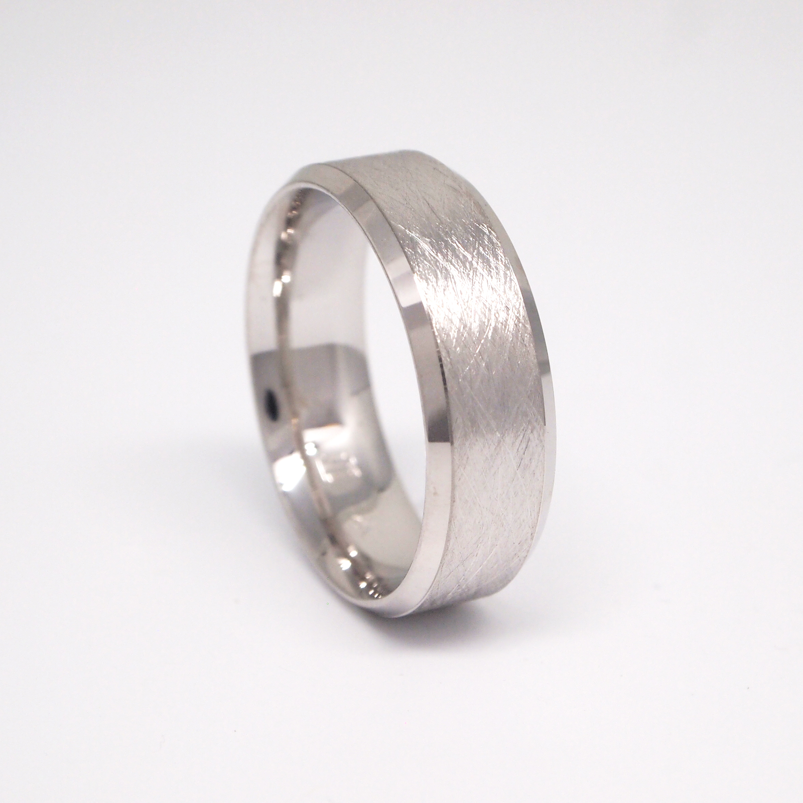 14K White Gold 7mm Florentine Finish Beveled Men's Wedding Band