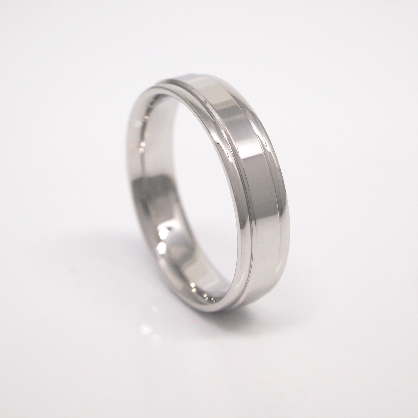 14K White Gold 5mm High Polish Men's Wedding Band