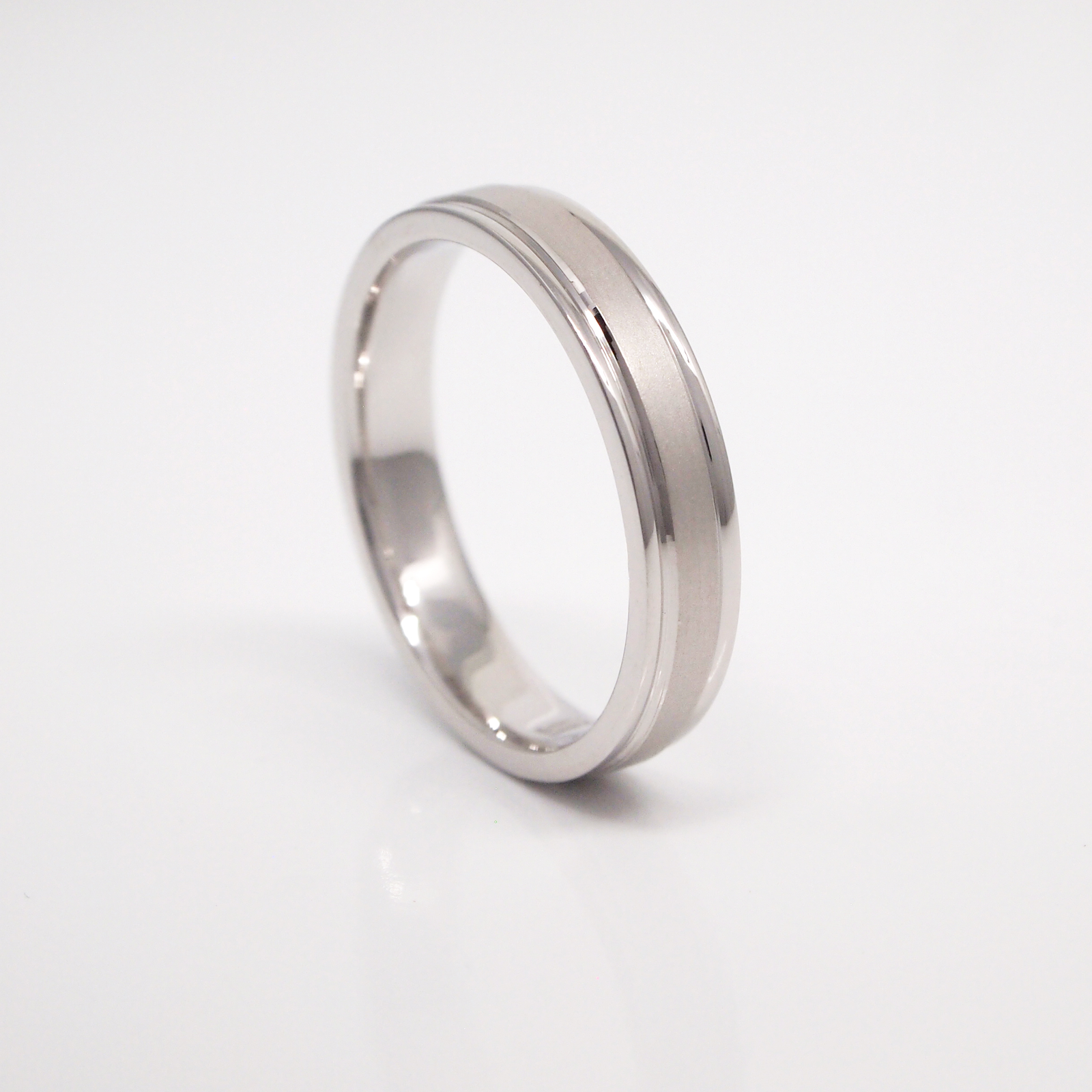 14K White Gold 4mm Sandblast Center Men's Wedding Band