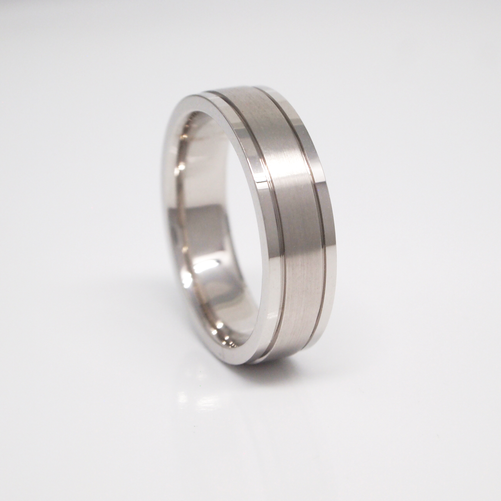 14K White Gold 6mm Satin Pipe-Cut Men's Wedding Band