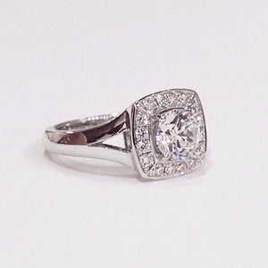 18K white gold semi-mount engagement ring with 16 full-cut diamonds