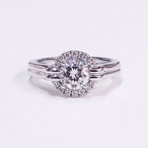 18K White Gold Diamond Engagement Ring