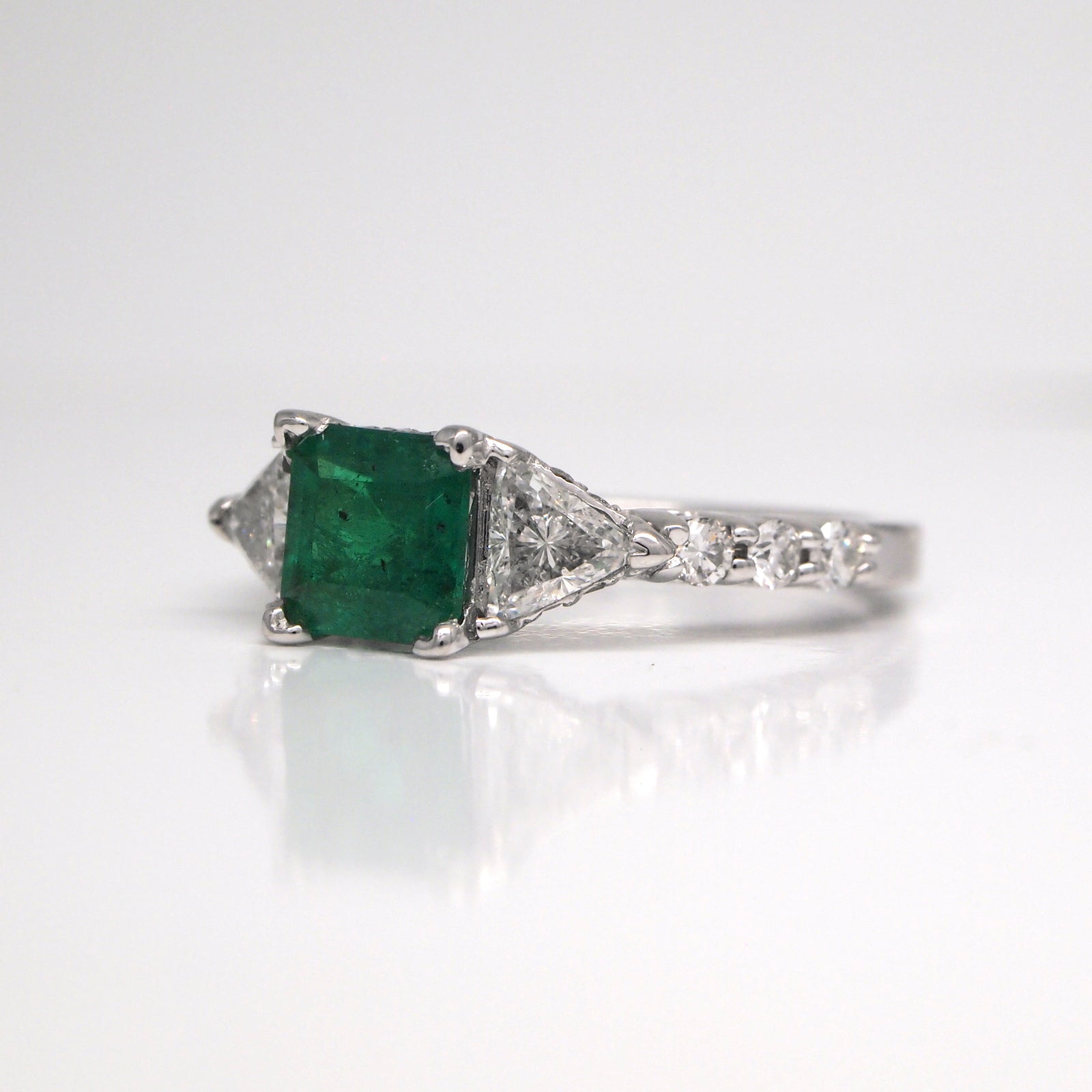 18K White Gold Emerald And Trillion-Cut Diamond Ring