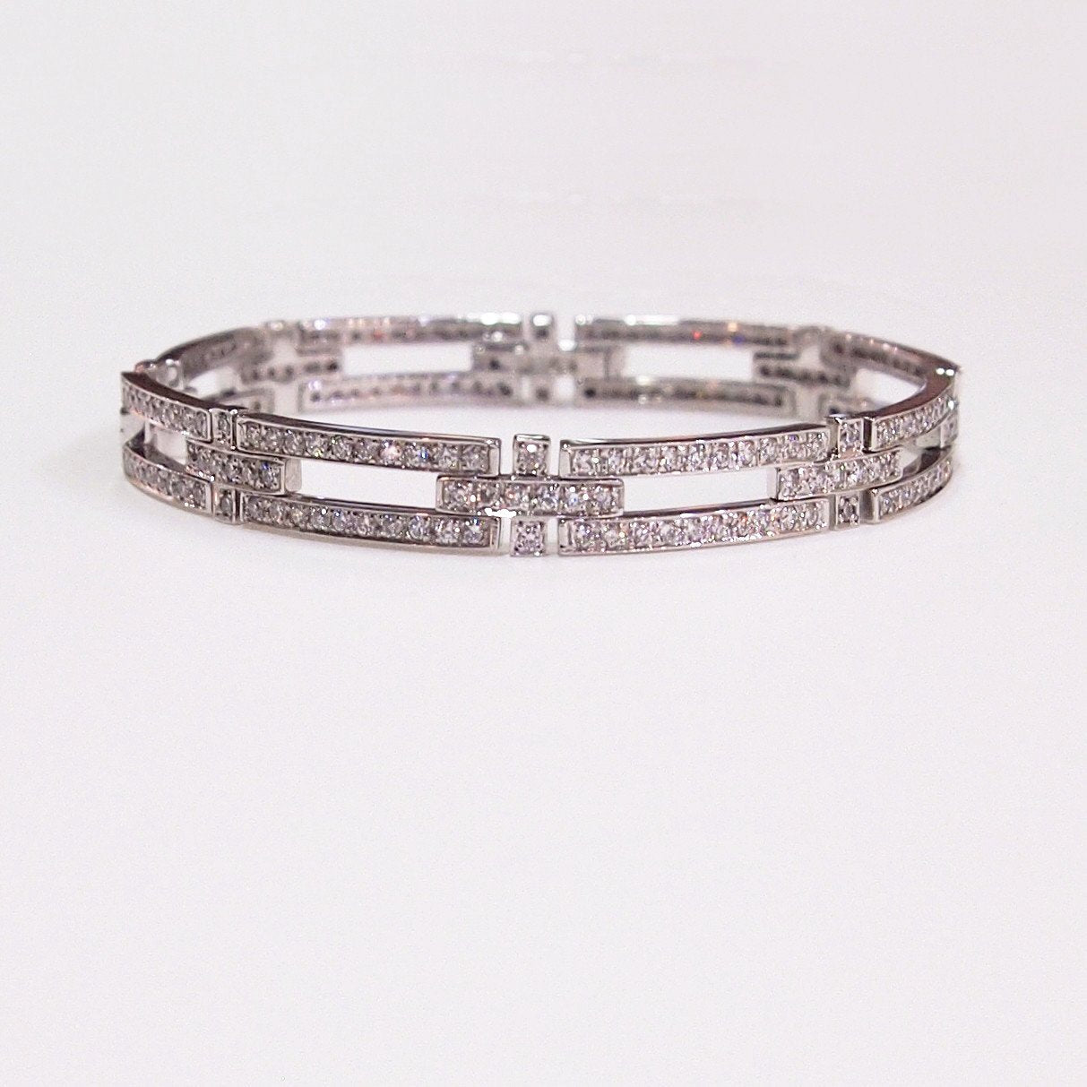 18K White Gold Diamond Link Bracelet