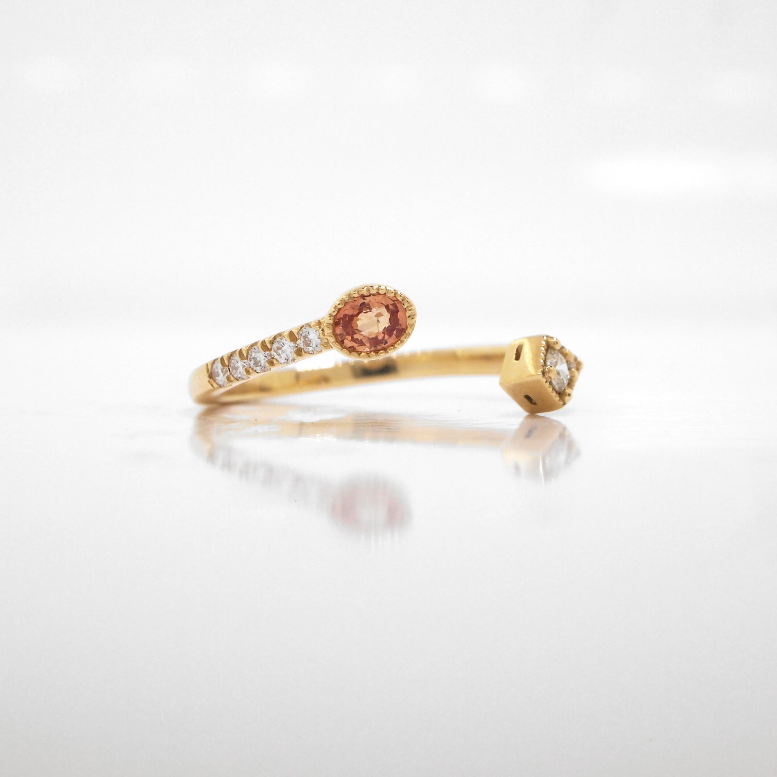 18K Yellow Gold Peach Sapphire And Diamond Open Twist Ring