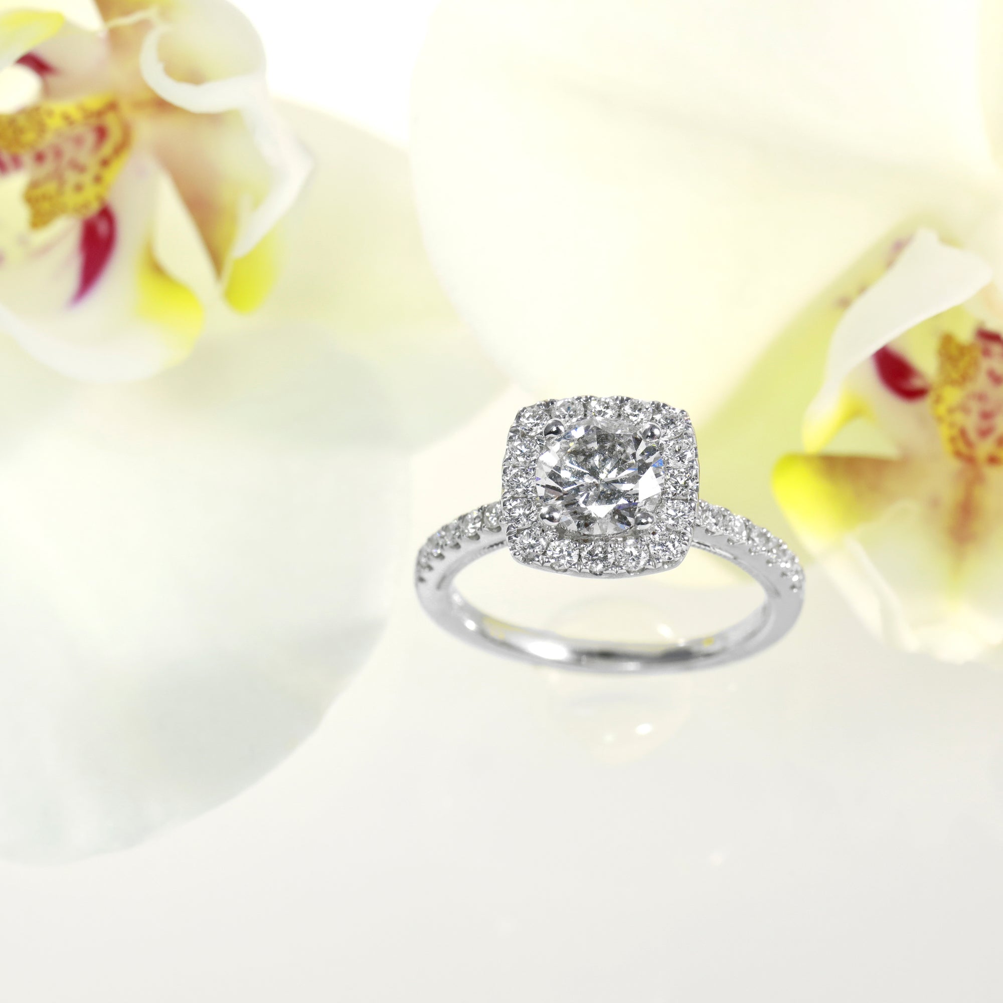 14K White Gold 0.90ct Diamond Engagement Ring With Square Halo