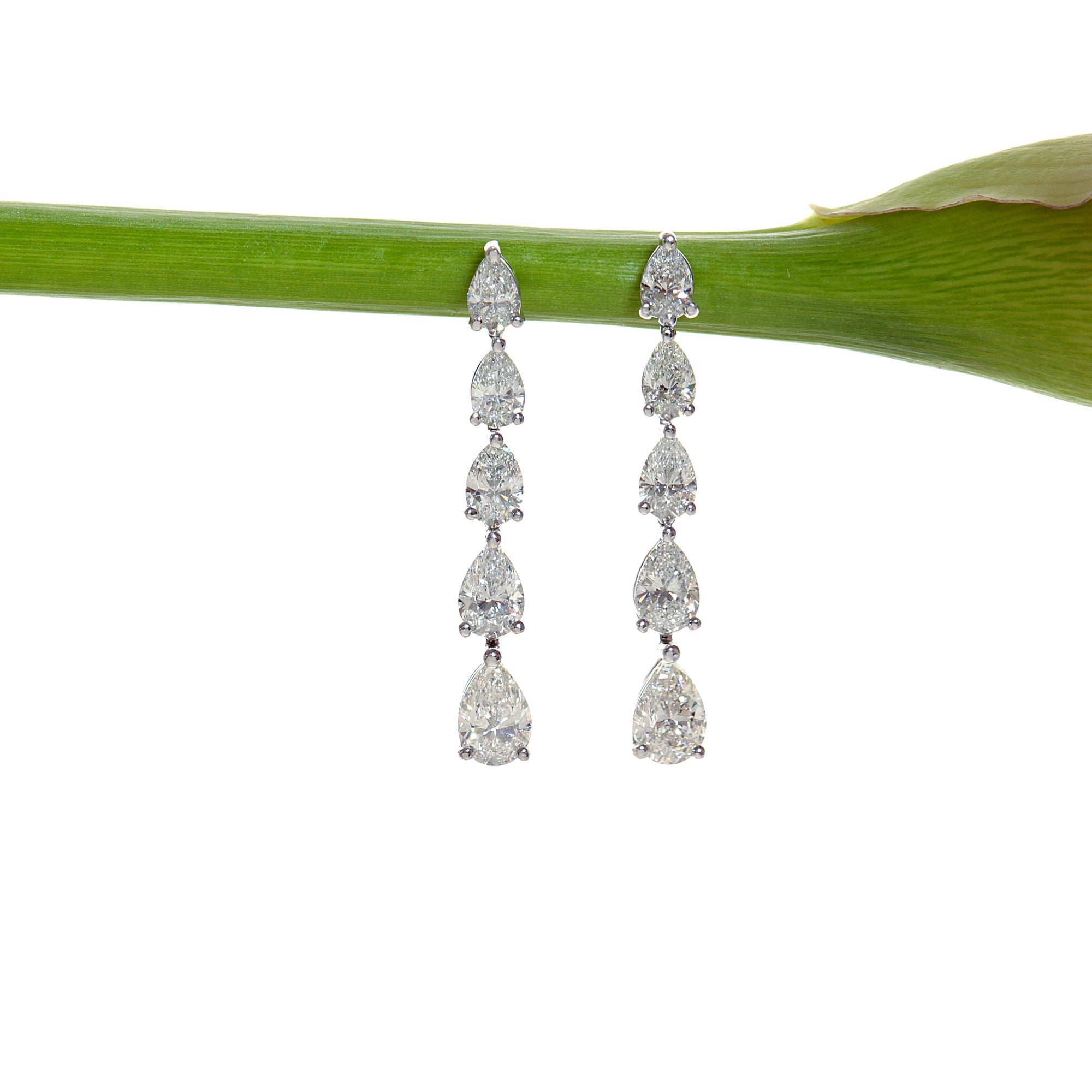 18K White Gold Graduated Pear Diamond Drop Earrings