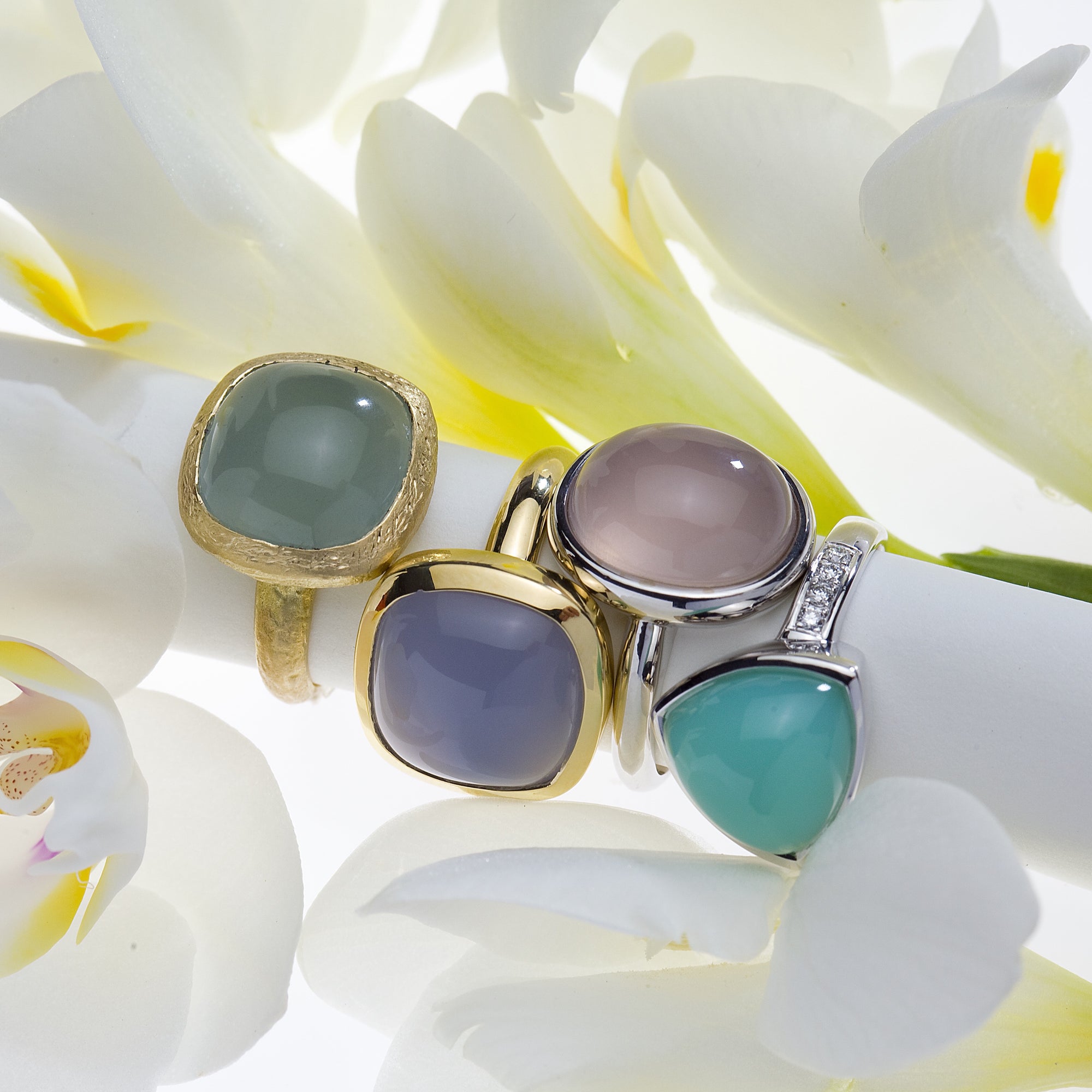 Cabochon-Cut Fashion Rings