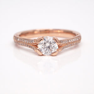Custom MaeVona 'Dundee' engagement ring fit to client's diamond