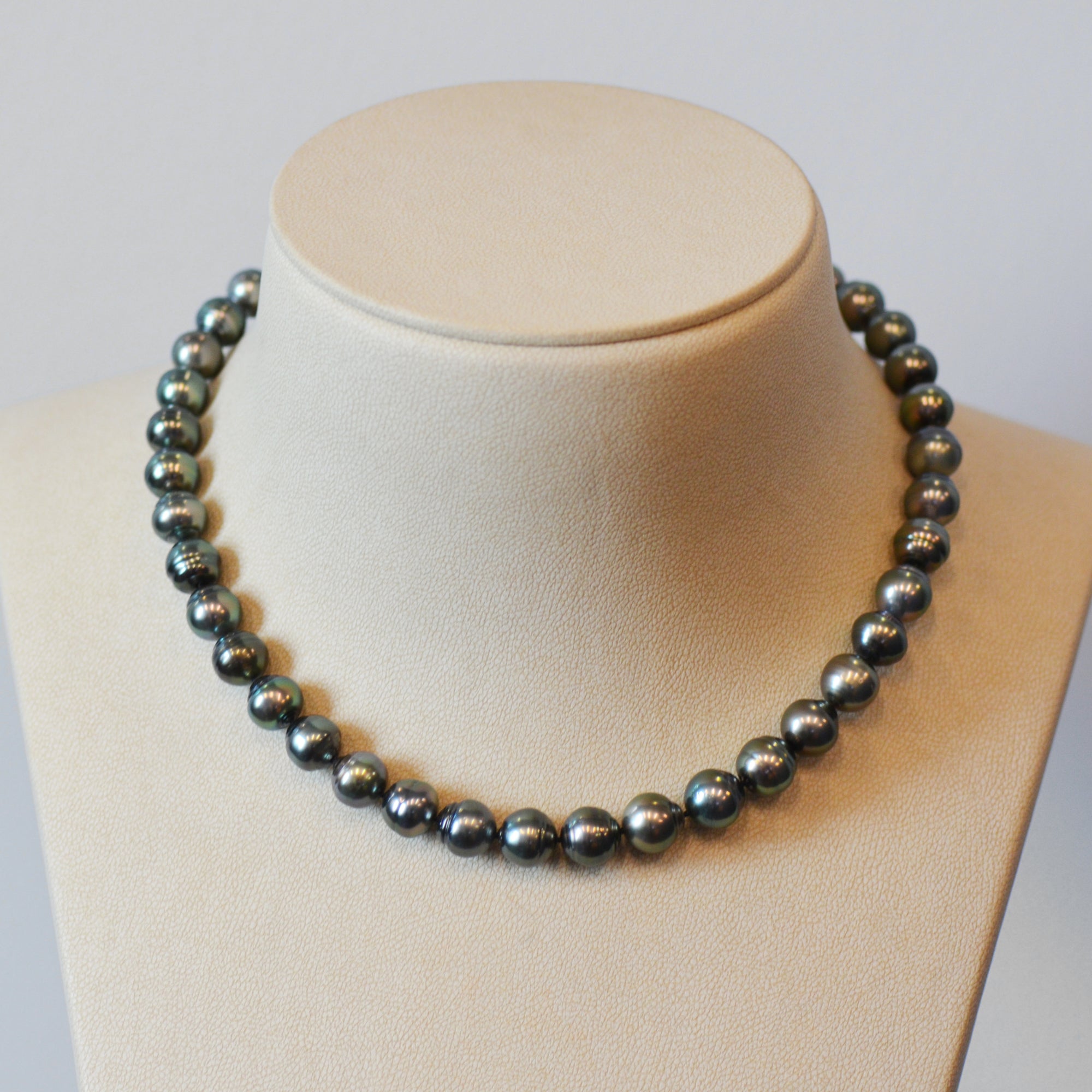 Baroque Tahitian Pearl Necklace With Sterling Silver Clasp