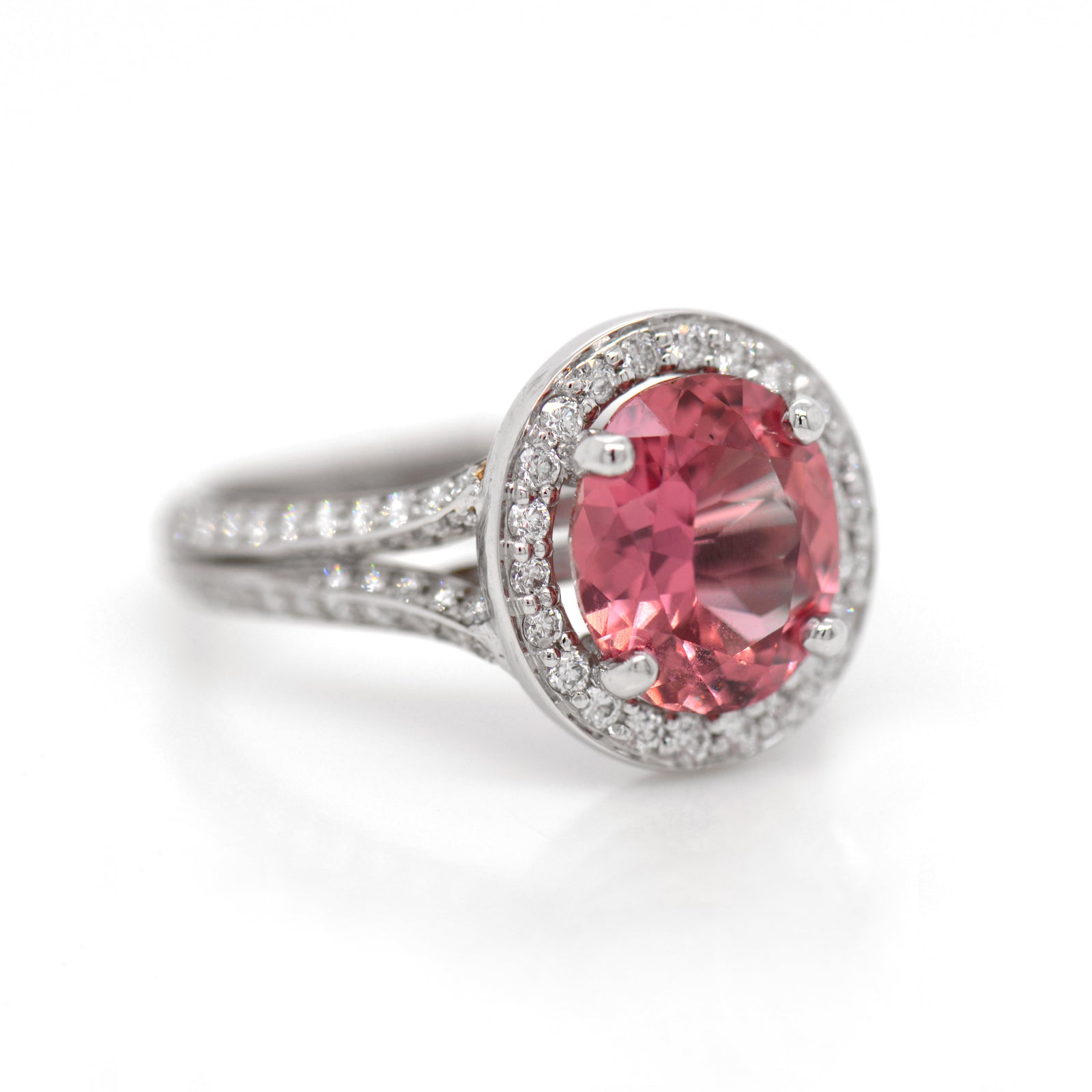 Platinum Unheated Pinkish-Orange Sapphire And Diamond RingPlatinum Unheated Pinkish-Orange Sapphire And Diamond Ring Judith Arnell Jewelers Portland PDX