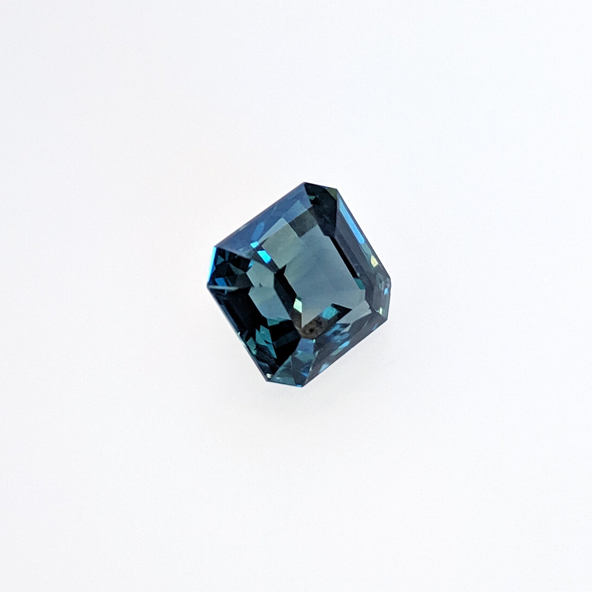 4.47 Carat Color Change Green to Blue Sapphire