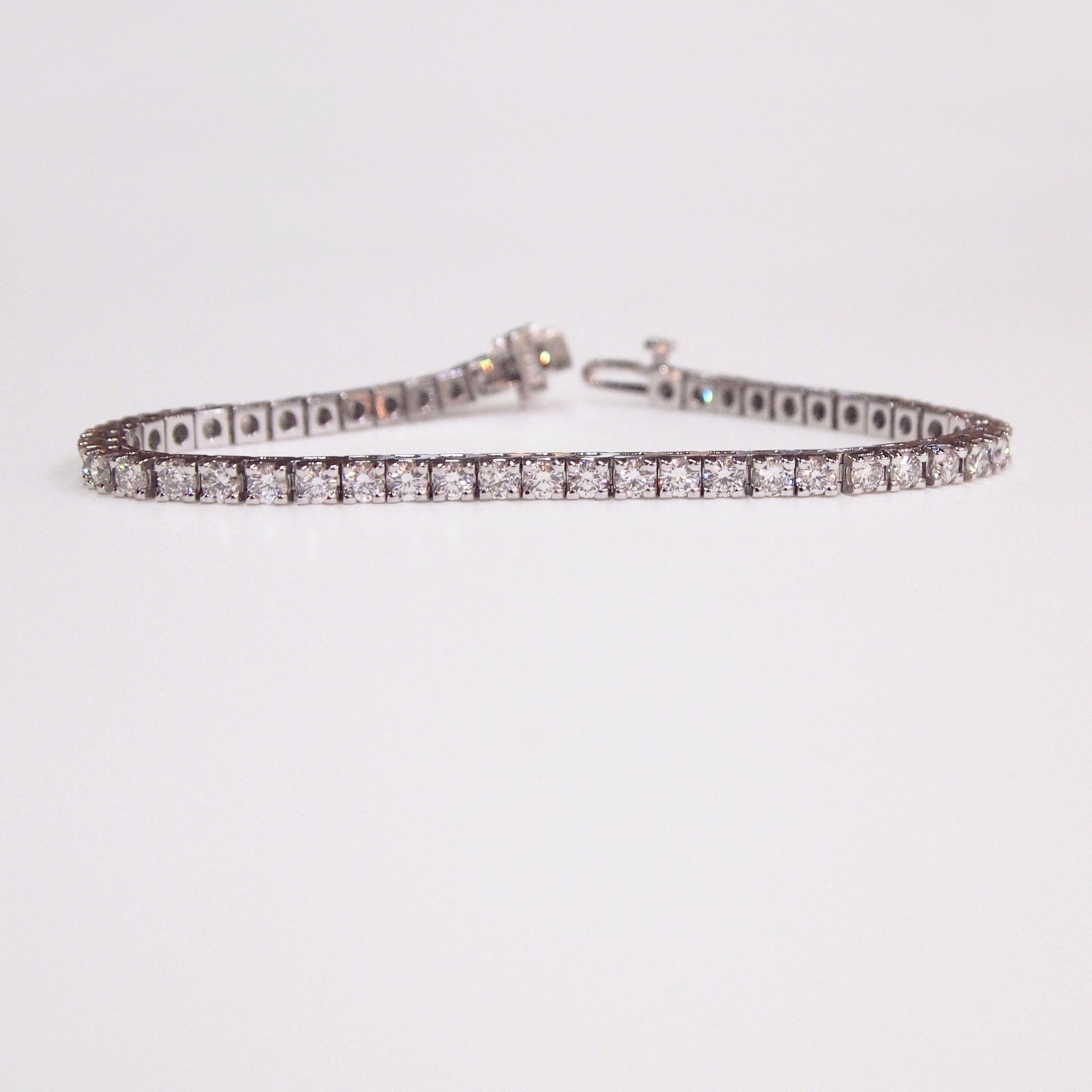 14K White Gold Diamond Tennis Bracelet