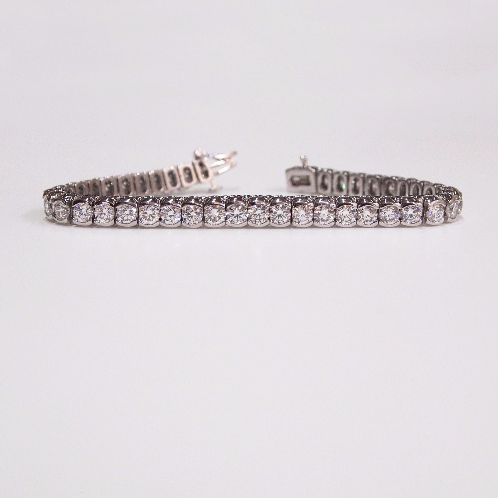 White Gold Half-Bezel Diamond Tennis Bracelet