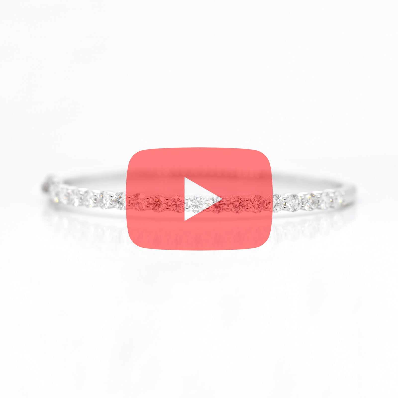18K White Gold Round Diamond Bangle